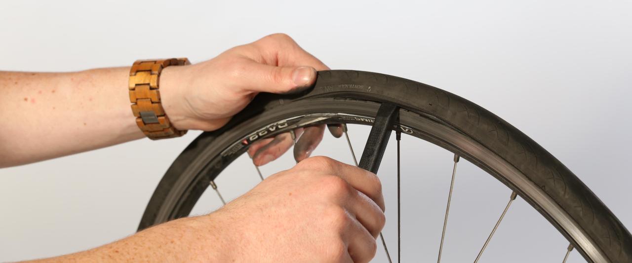 How to change a bike tire tube